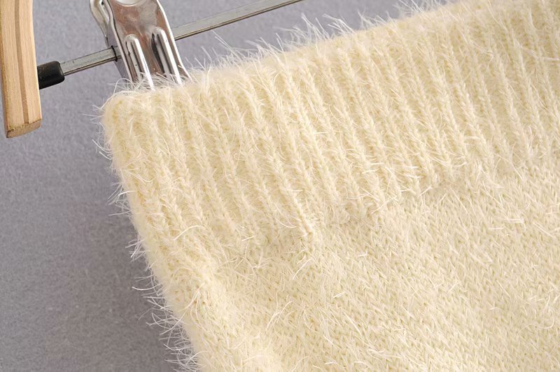 Small fragrant diamond buttoned fur skirt