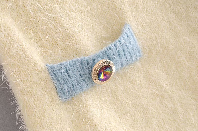 Small fragrant diamond buttoned fur skirt
